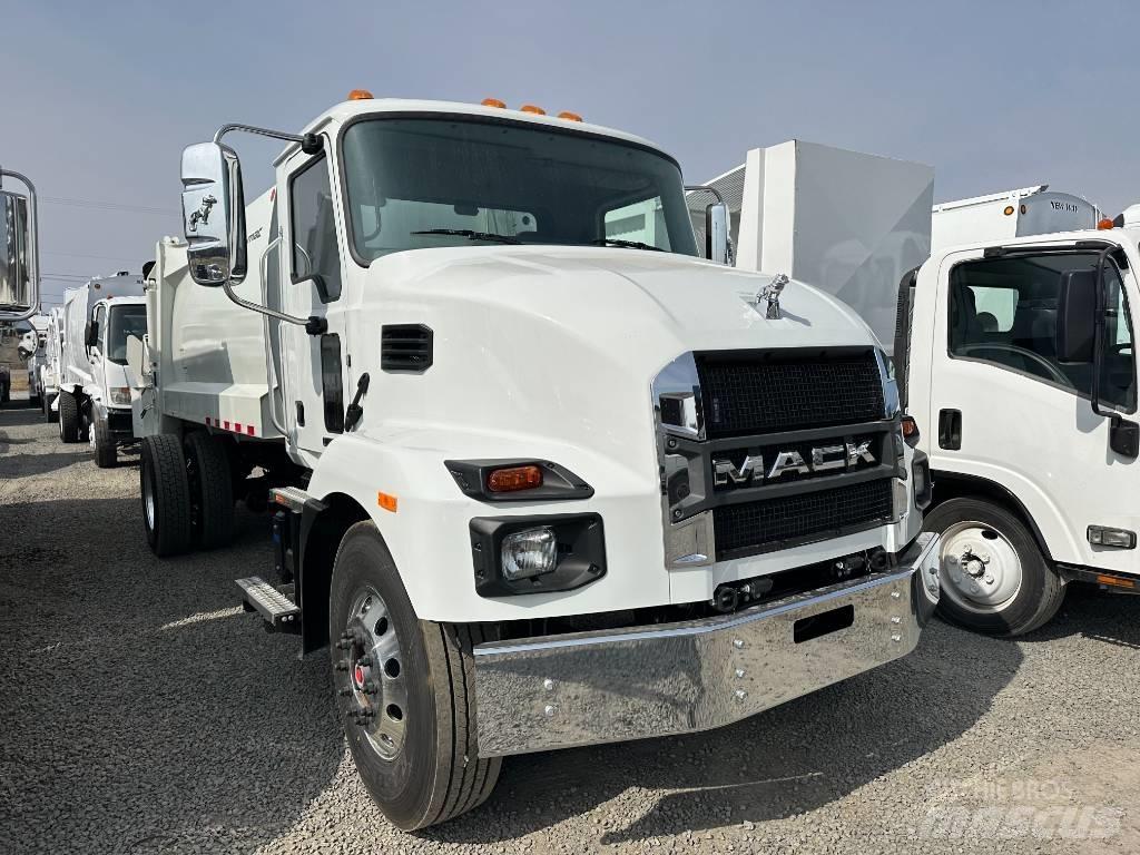 Mack MD7 Müllwagen