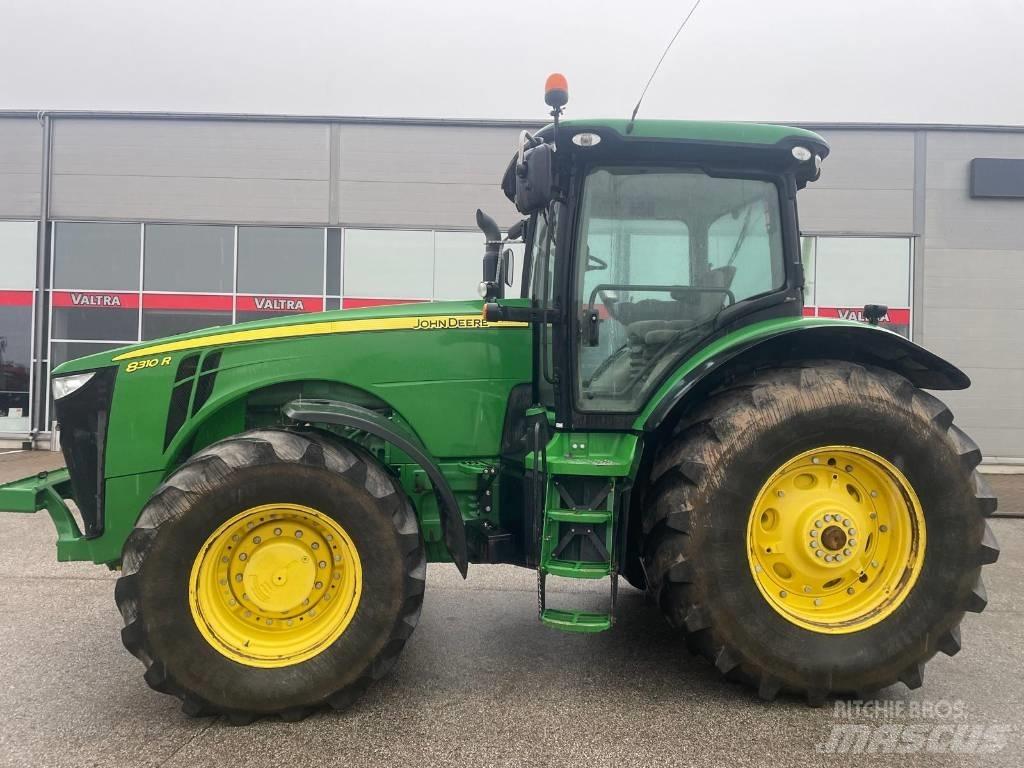 John Deere 8310 R Traktoren