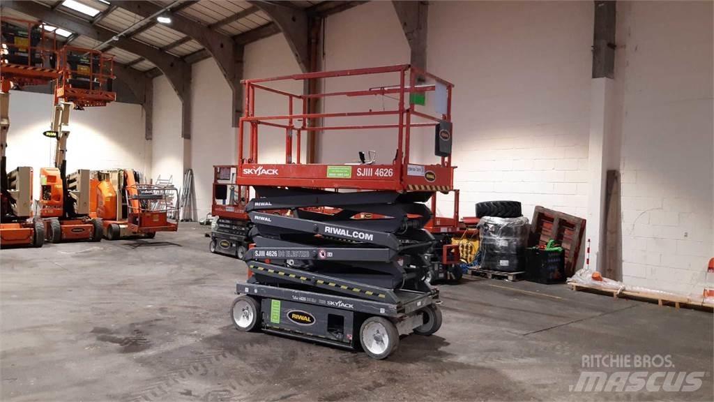 SkyJack SJIII4626 Scheren-Arbeitsbühnen
