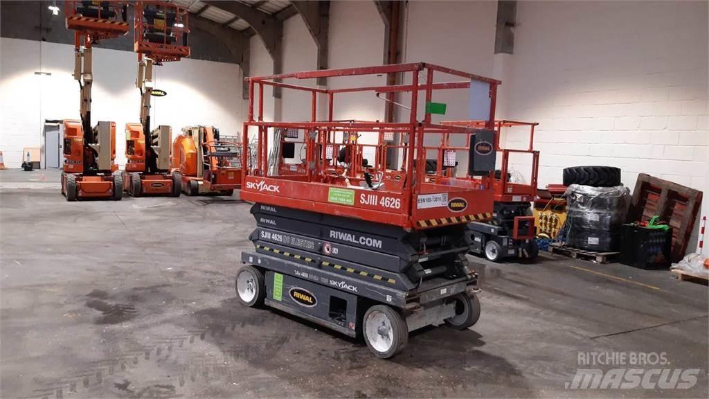 SkyJack SJIII4626 Scheren-Arbeitsbühnen
