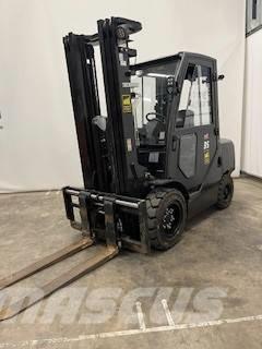 Hangcha CPCD35-XW97F Diesel heftrucks