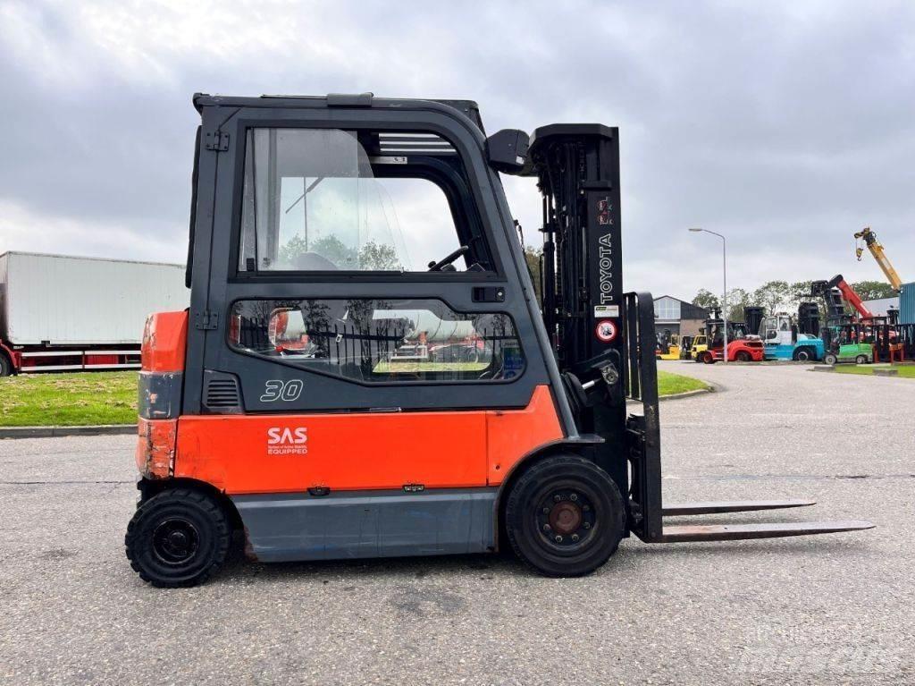 Toyota 7FBMF30 Elektrische heftrucks