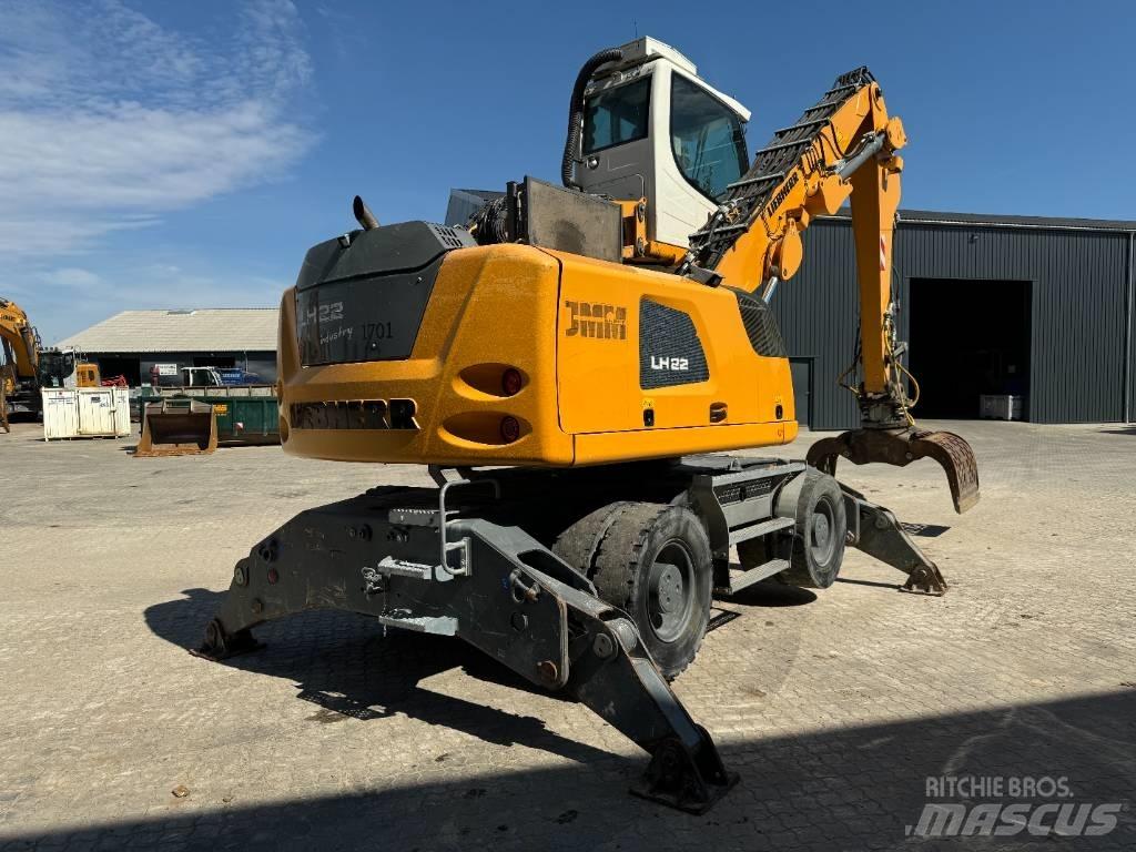 Liebherr LH 22 M Materialumschlag