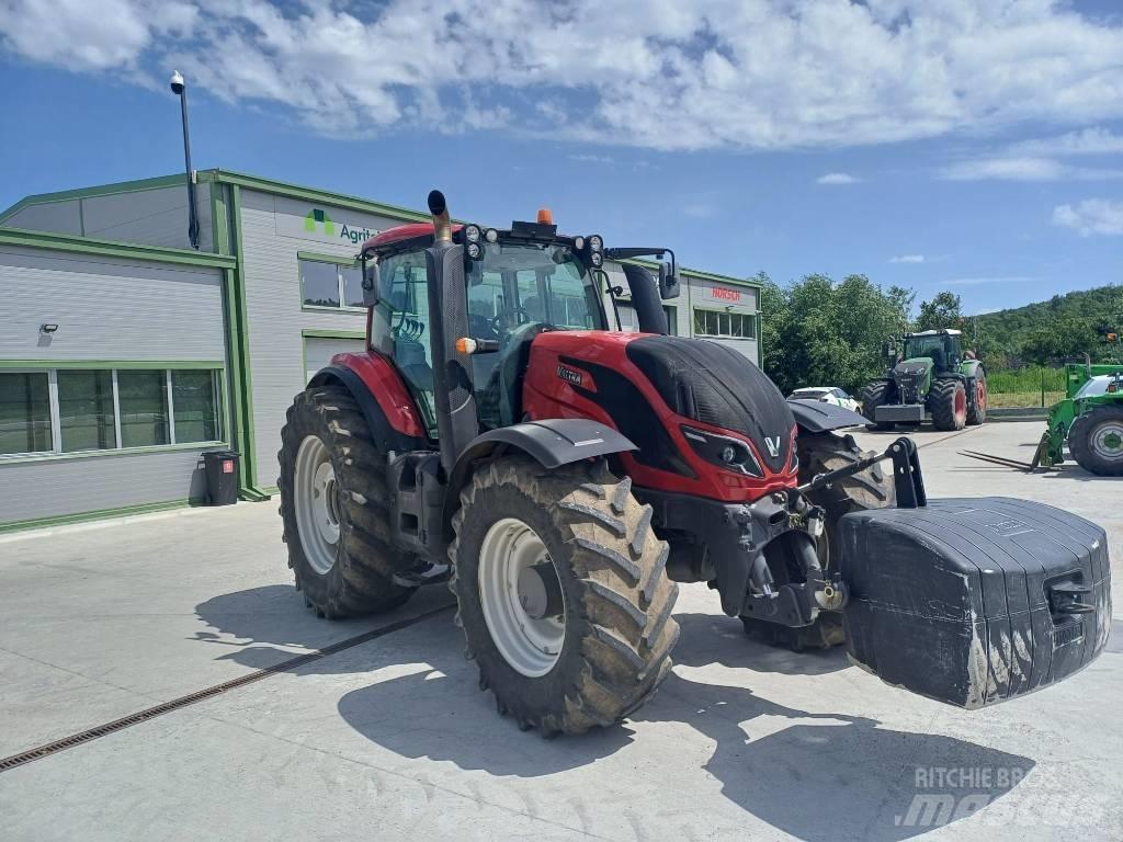 Valtra T 234 Traktoren