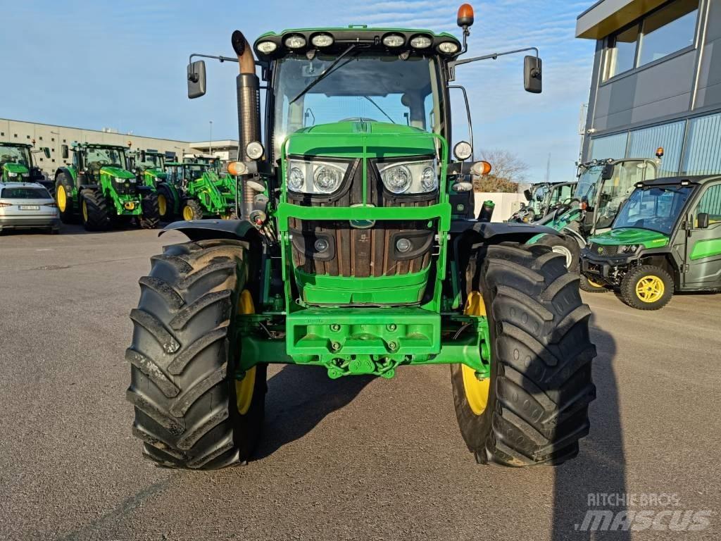 John Deere 6140 R Traktoren