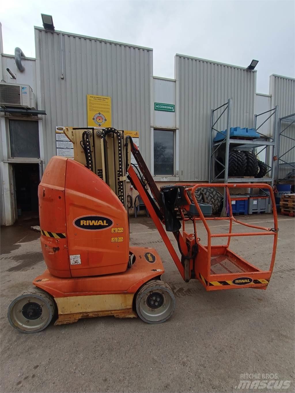 JLG T10E Andere Arbeitsbühnen