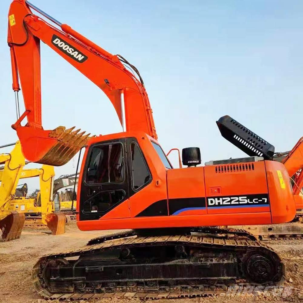 Doosan DH 225 LC-7 Raupenbagger