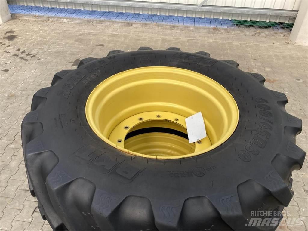 BKT 600/65R30 Reifen