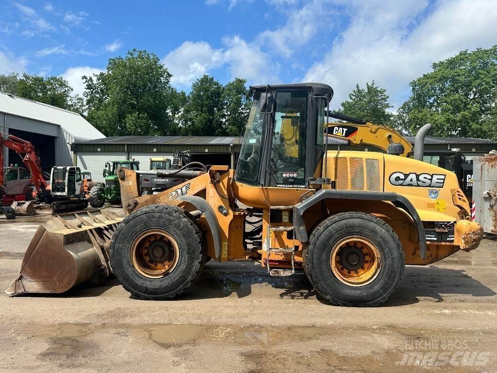 CASE 621 F Radlader
