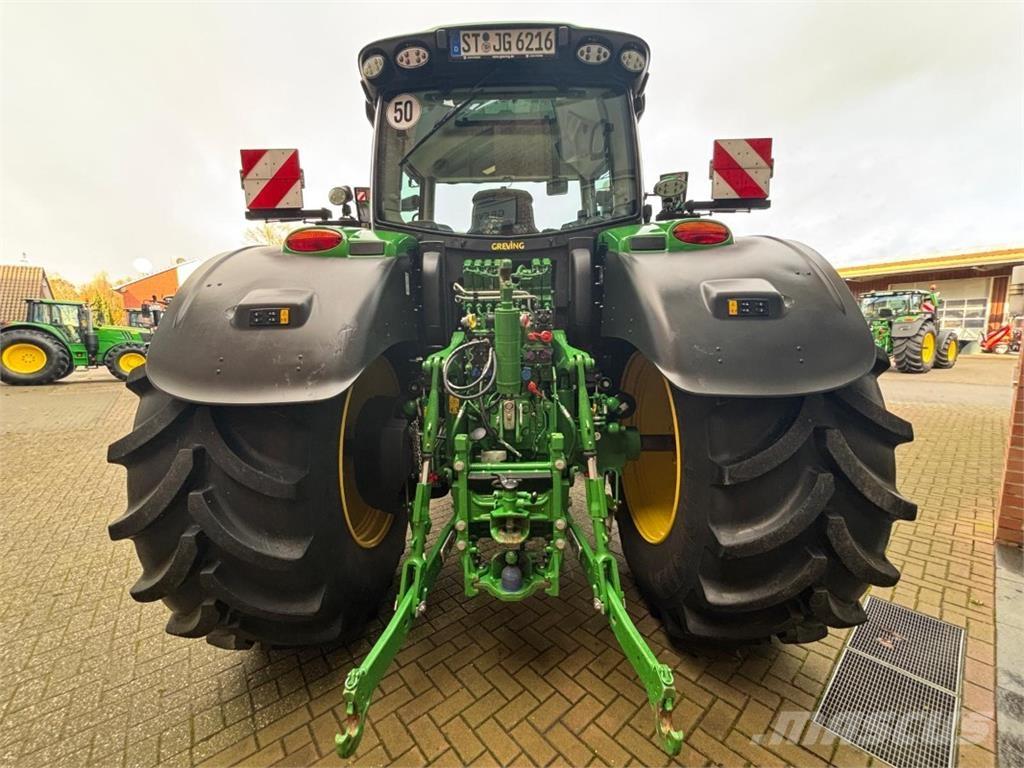 John Deere 6R215 Traktoren