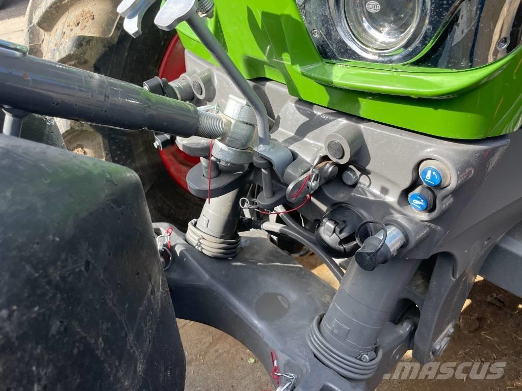 Fendt 828 Vario Traktoren
