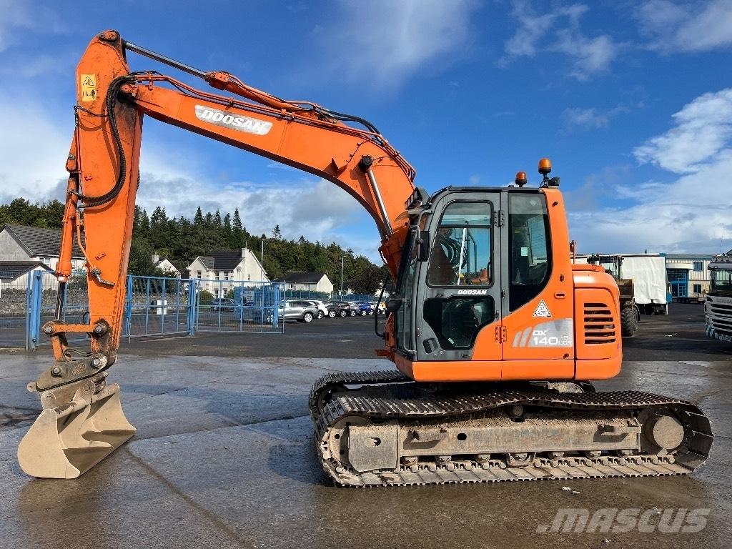 Doosan DX140 LCR-3 Raupenbagger