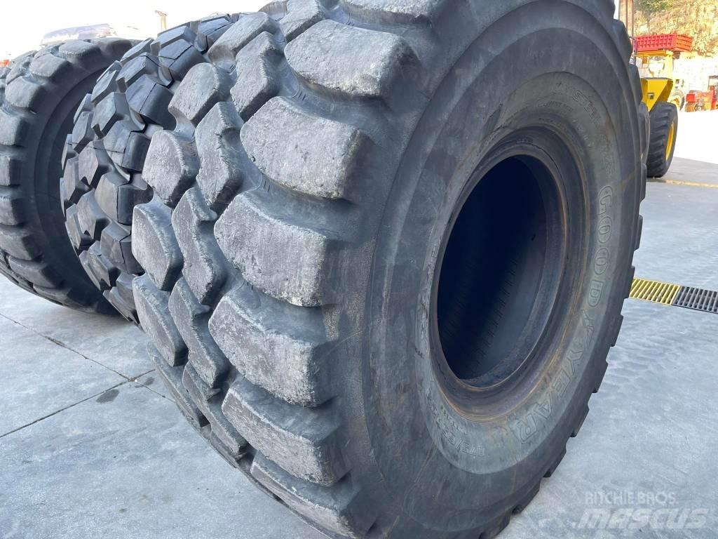 CAT 982M Radlader