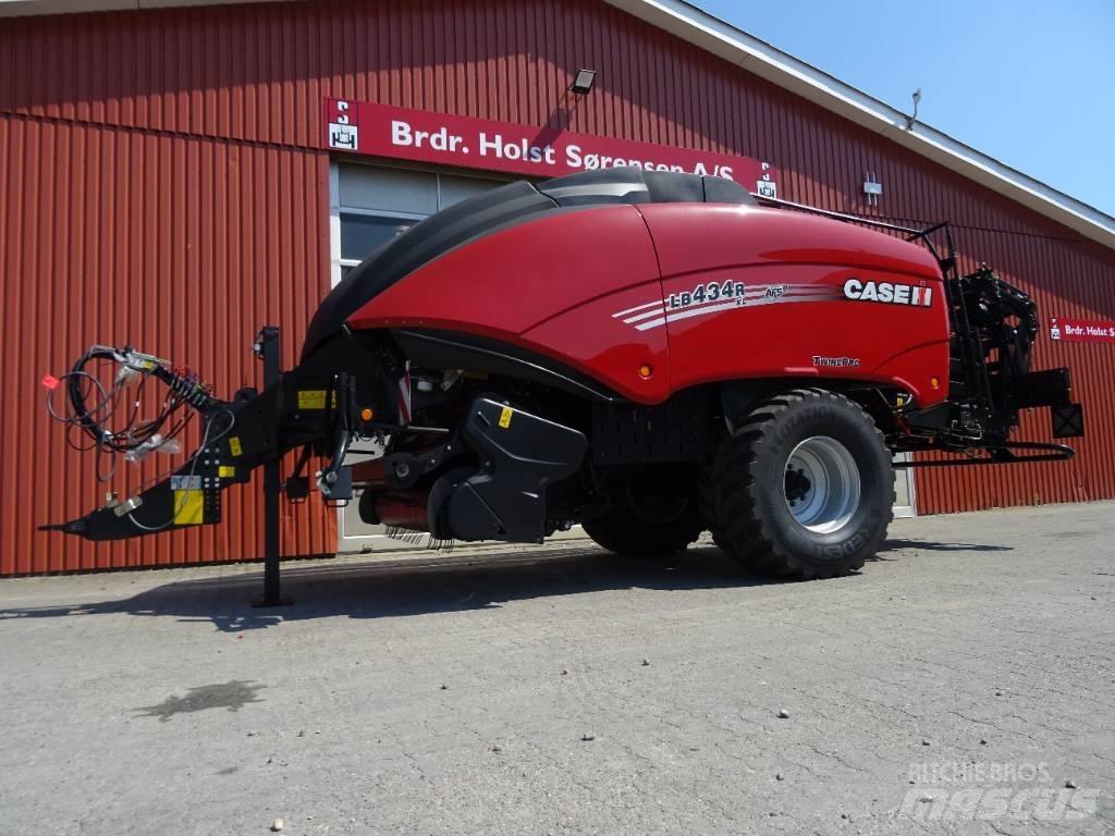 Case IH LB 434R XL Quaderpressen