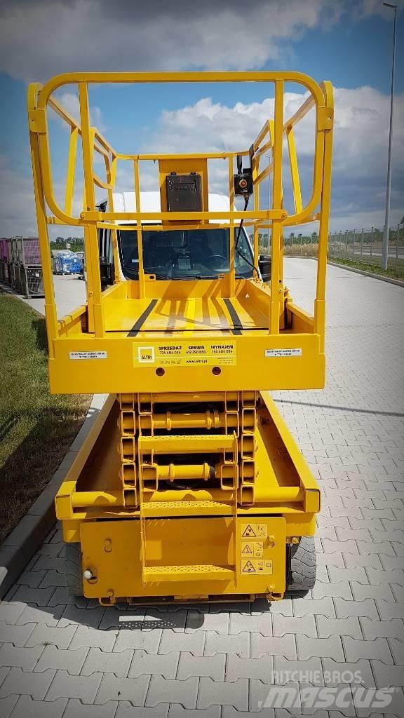 Haulotte Compact 12 Scheren-Arbeitsbühnen