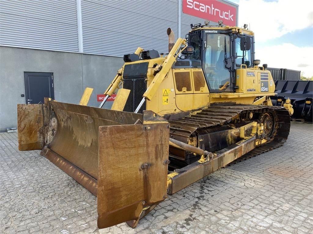 Komatsu D65PXI-18 Bulldozer