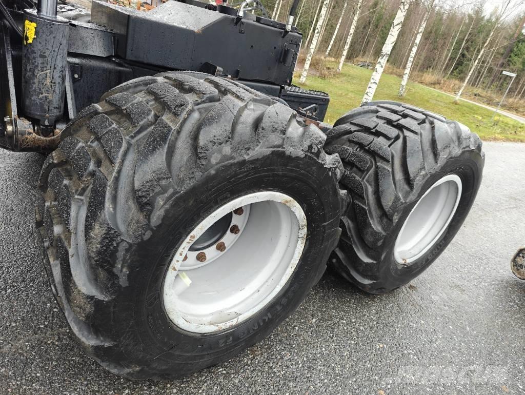 Komatsu 901 XC Harvester