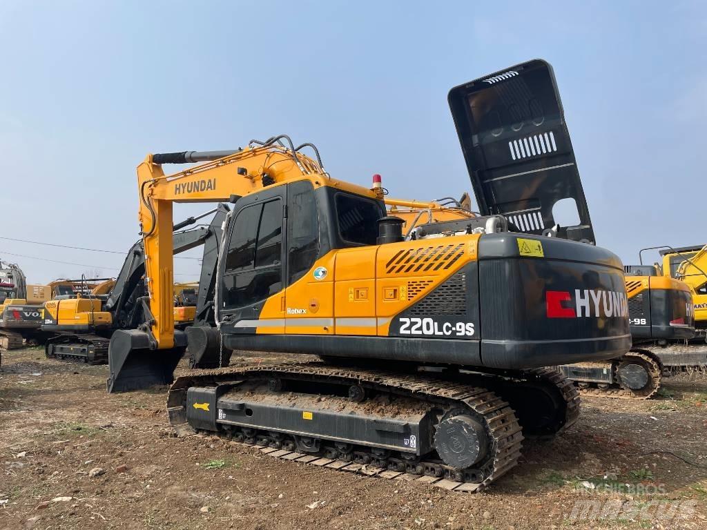 Hyundai 220-9S Raupenbagger