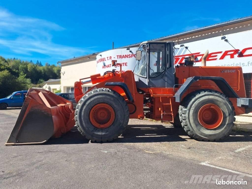 Hitachi LX 290 E Radlader