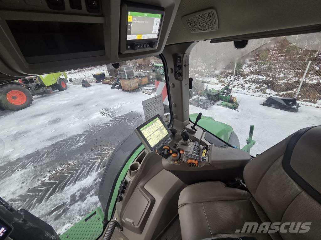 John Deere 7R 330 Traktoren