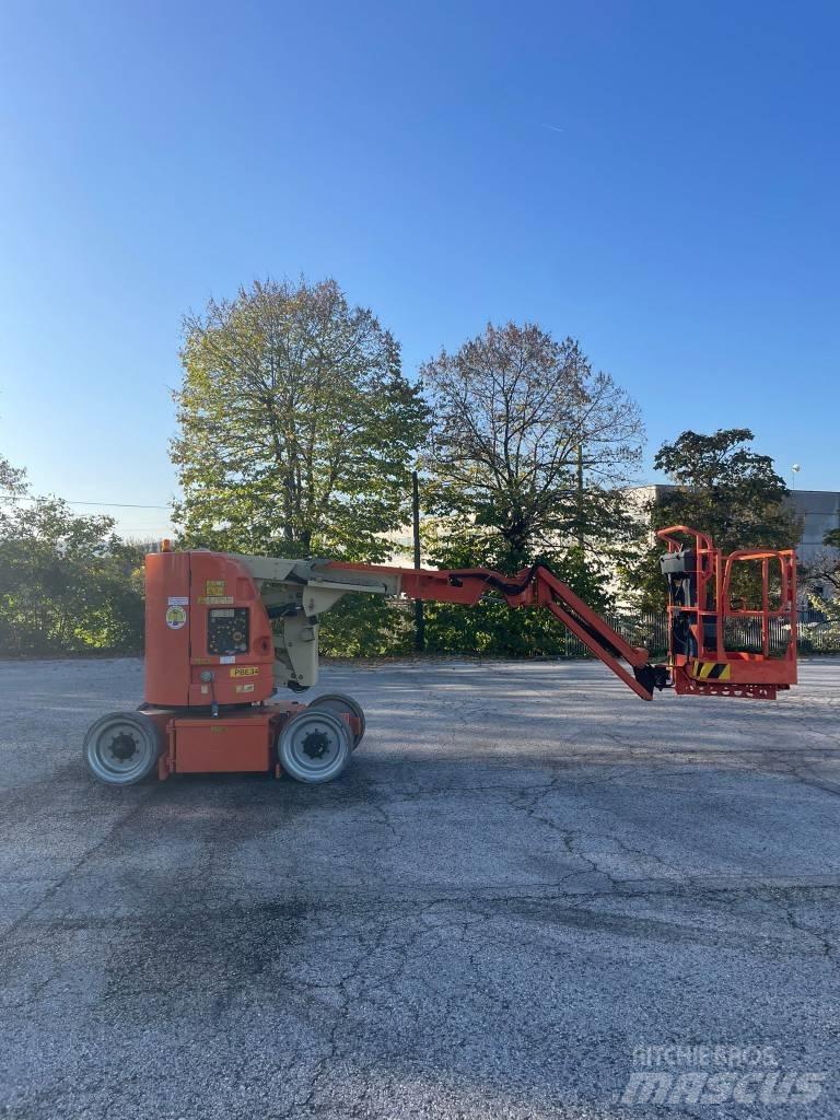 JLG 300 AJP Gelenkteleskoparbeitsbühnen