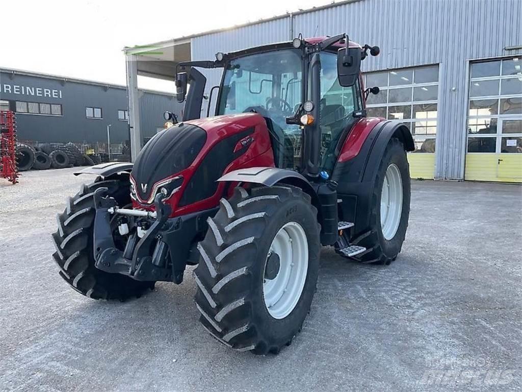 Valtra n155 Traktoren