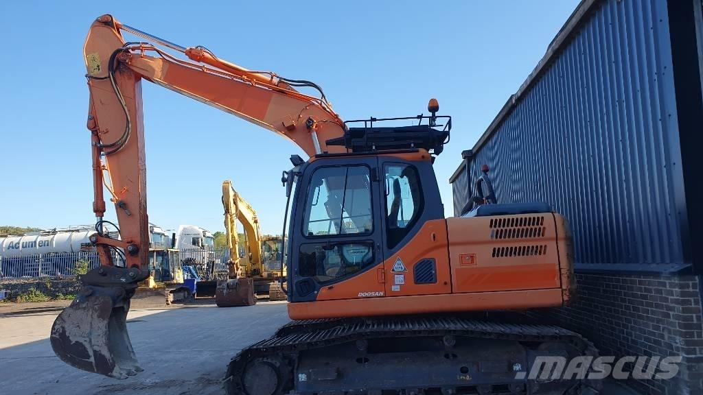 Doosan DX160LC-3 Raupenbagger