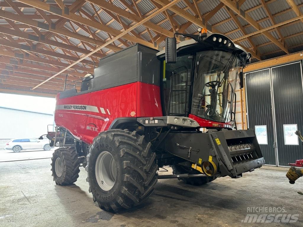 Massey Ferguson 7370 Mähdrescher