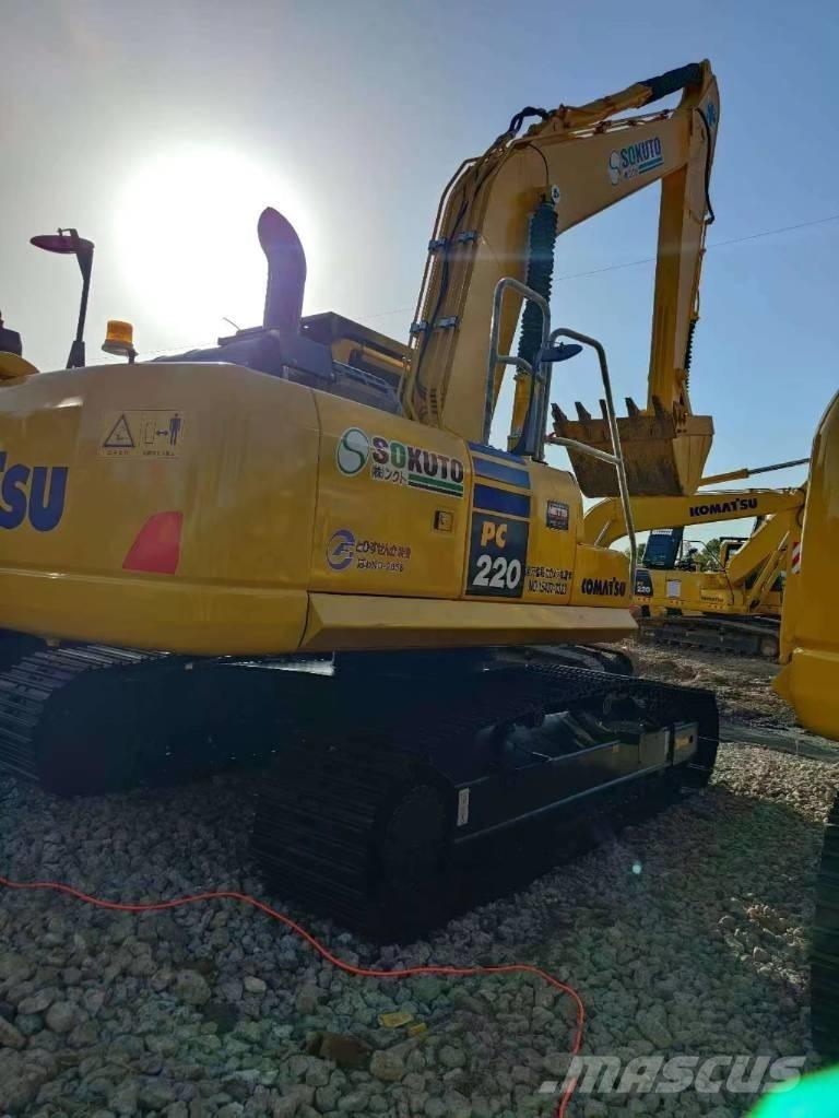 Komatsu PC 220-8 Raupenbagger