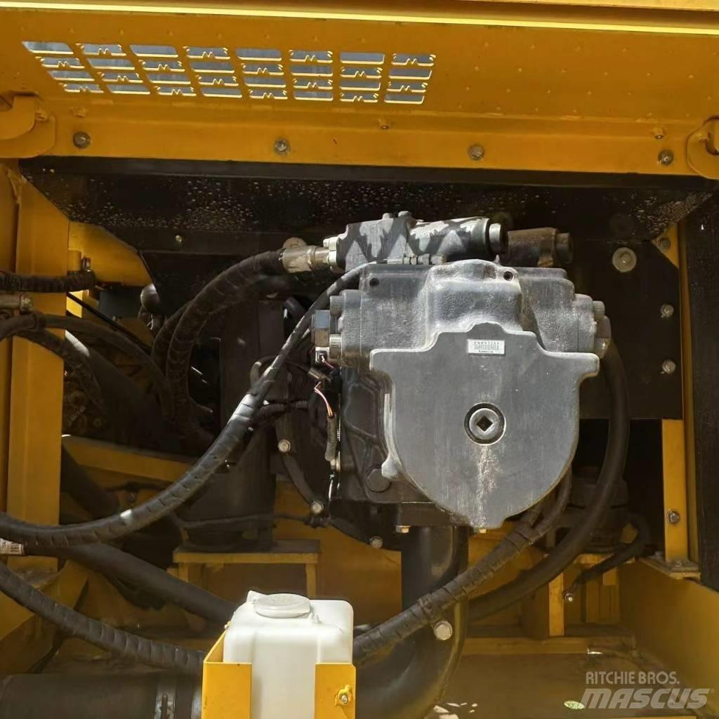 Komatsu 450-8 Raupenbagger
