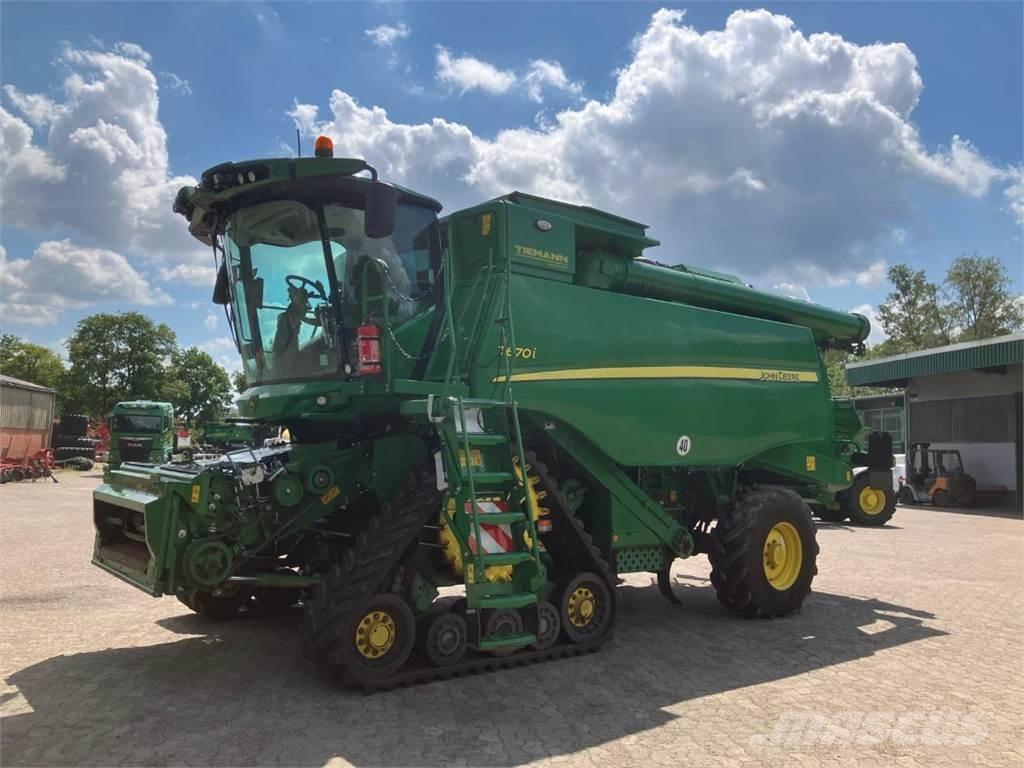 John Deere T670 Mähdrescher