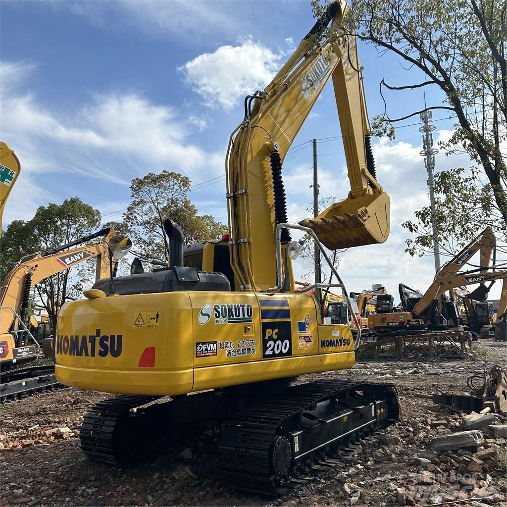 Komatsu PC200-8MO Raupenbagger