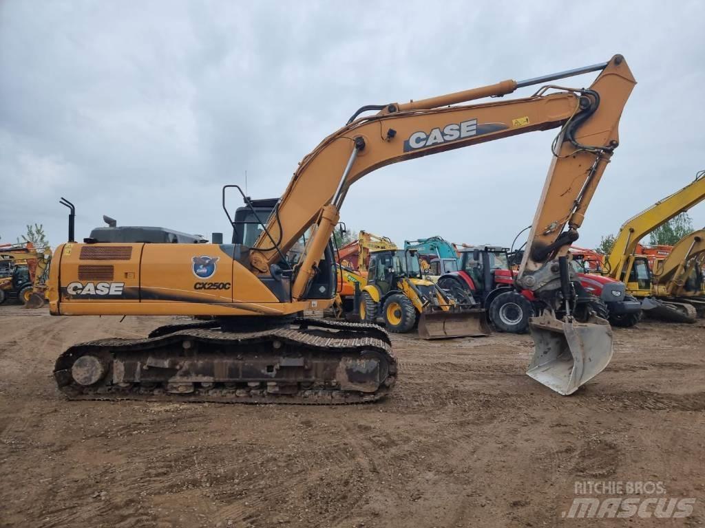 CASE CX 250 C Raupenbagger
