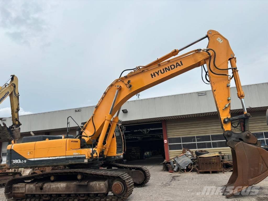 Hyundai 380LC-9 Raupenbagger