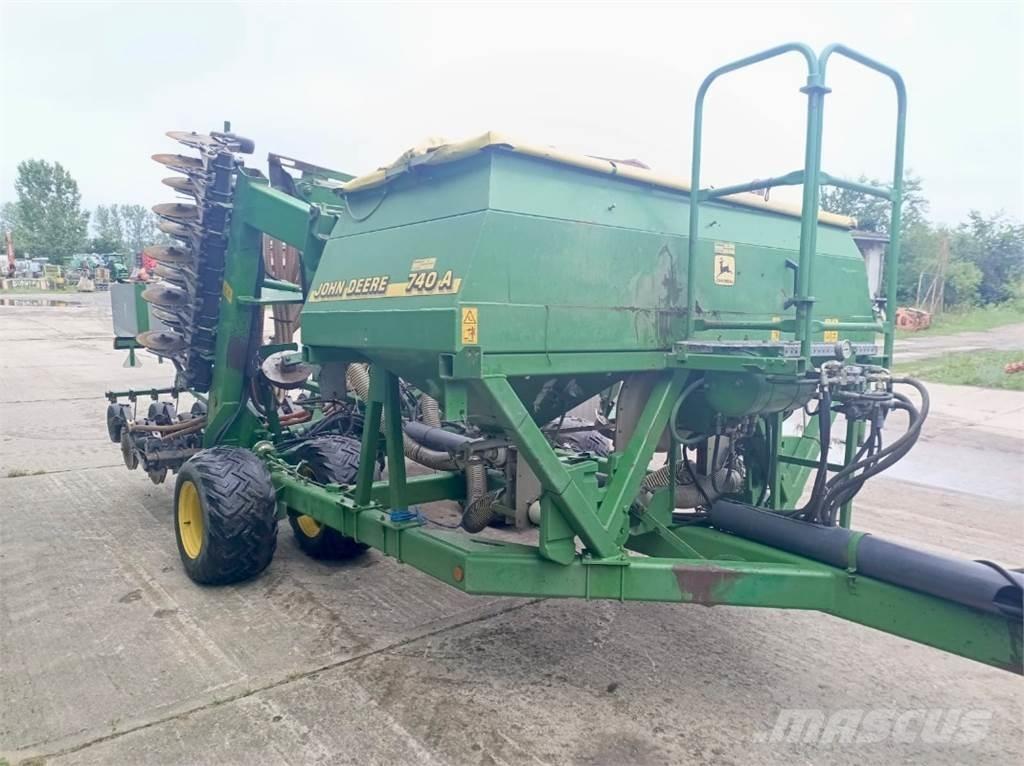 John Deere 740A Drillmaschinenkombination