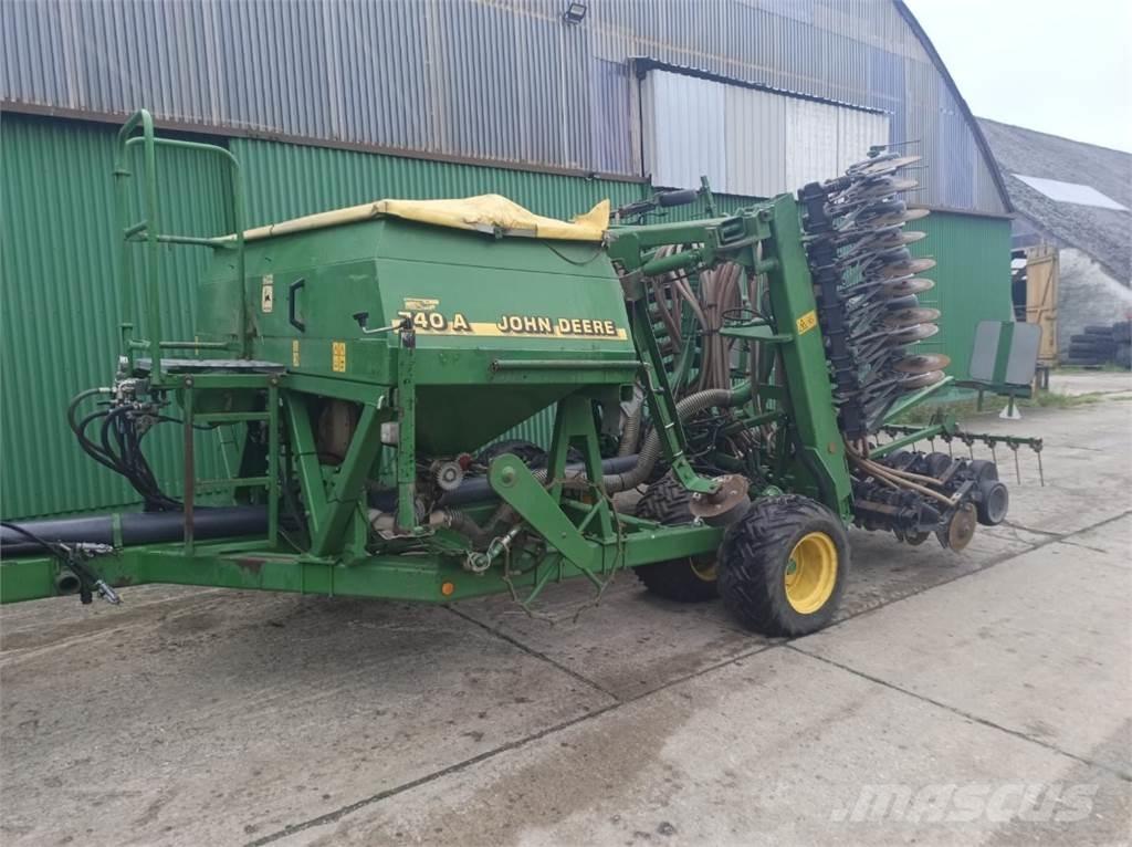 John Deere 740A Drillmaschinenkombination