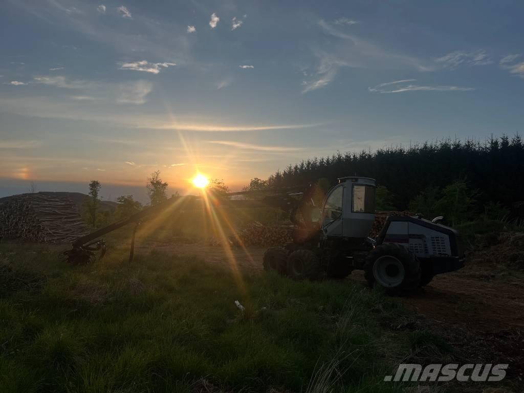 Logset 5 H Harvester