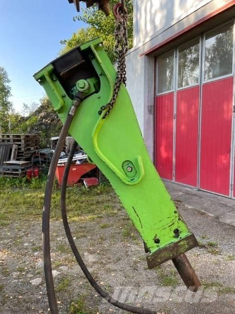 Montabert BRH 900 Hammer / Brecher