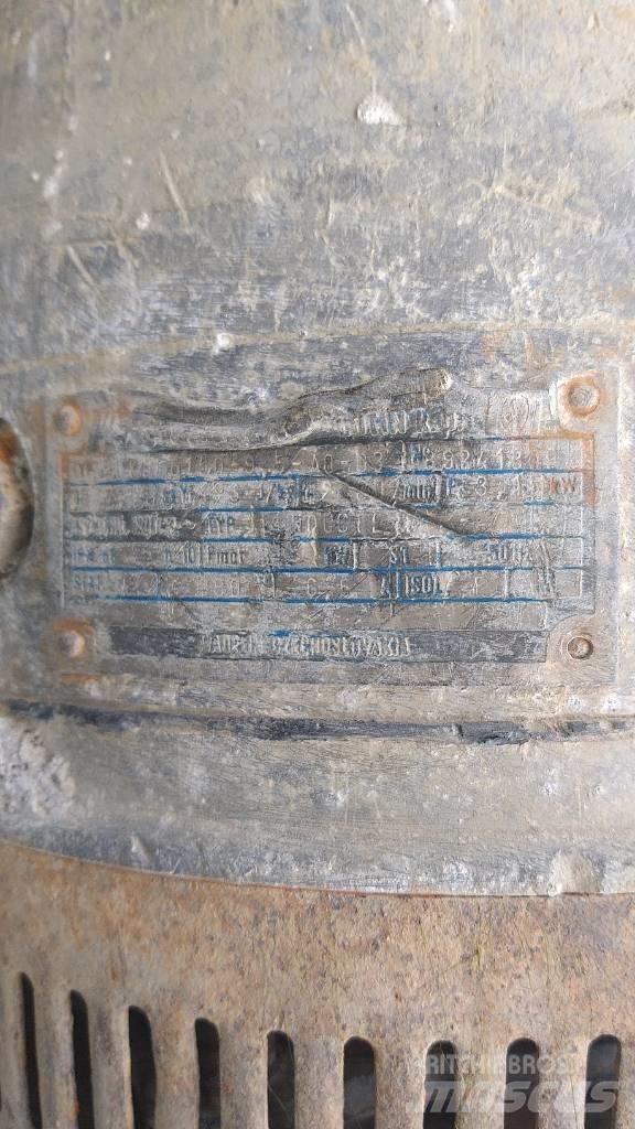  Čerpadlo V 80KDFU Sonstige Baumaschinen