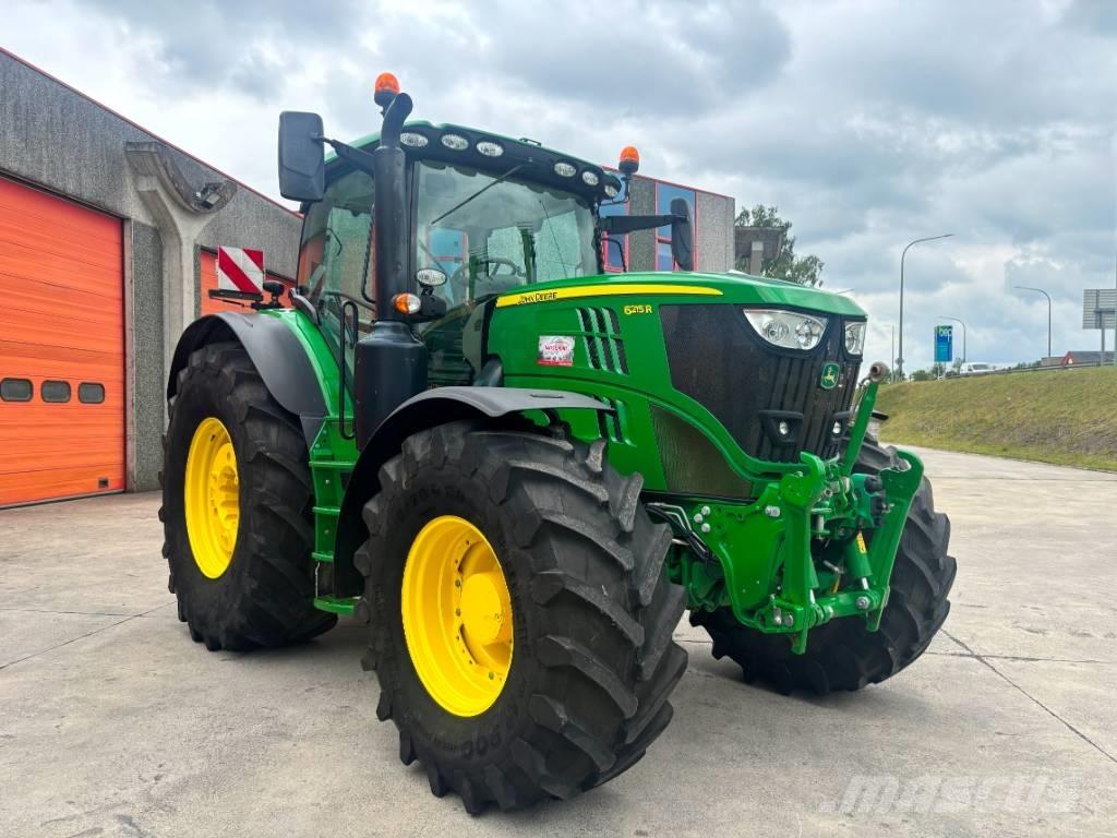John Deere 6215 R Traktoren