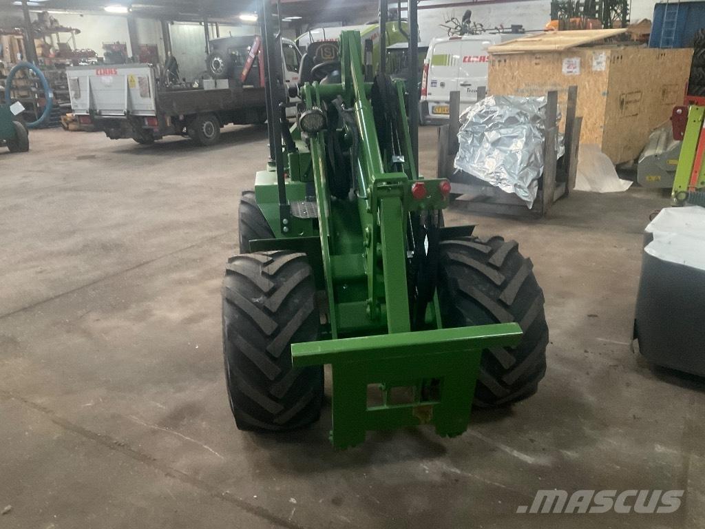 Striegel 180 ya Minilader