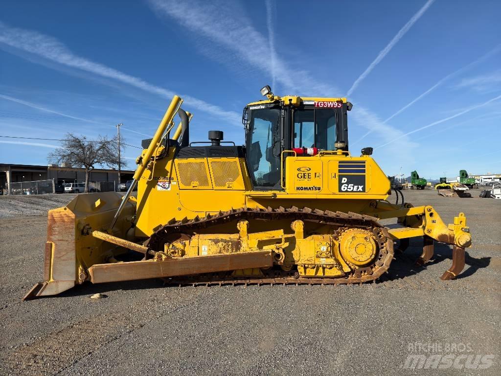 Komatsu D65EX-18 Bulldozer