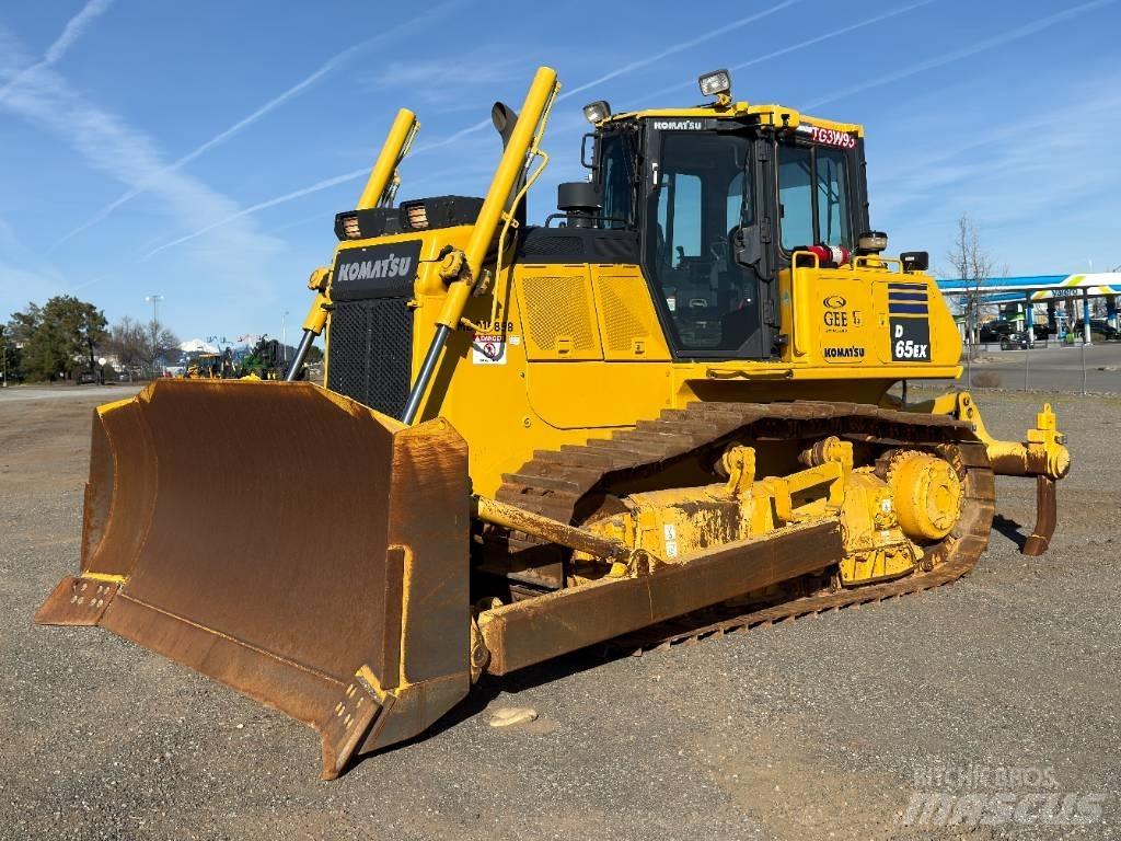 Komatsu D65EX-18 Bulldozer