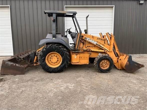 CASE 570M XT Radlader