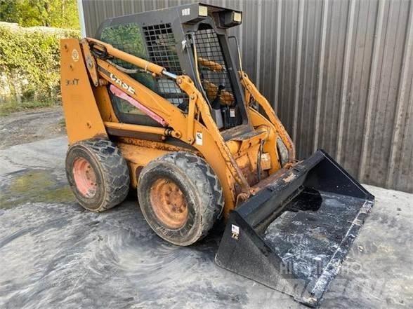 CASE 90XT Kompaktlader