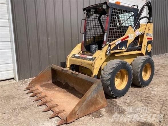 CAT 228 Kompaktlader
