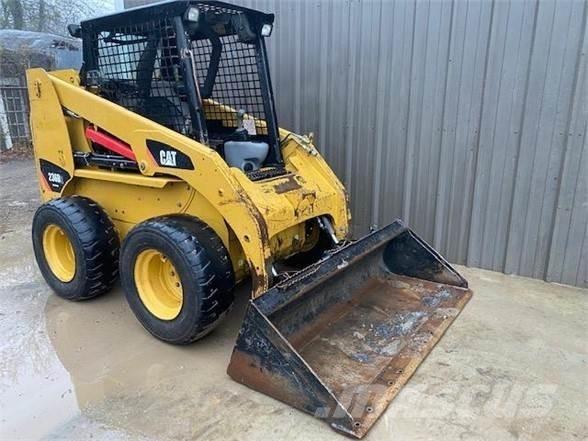 CAT 236B2 Kompaktlader