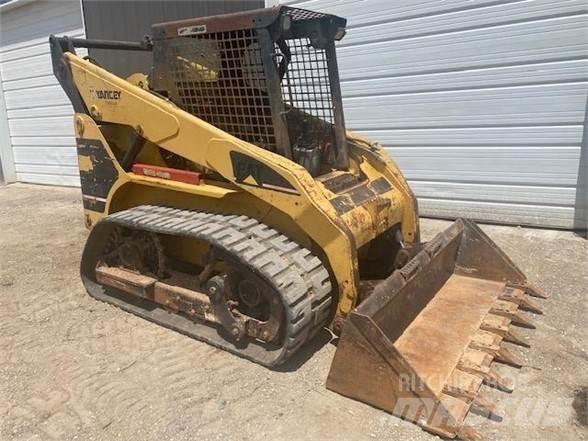 CAT 252 Kompaktlader