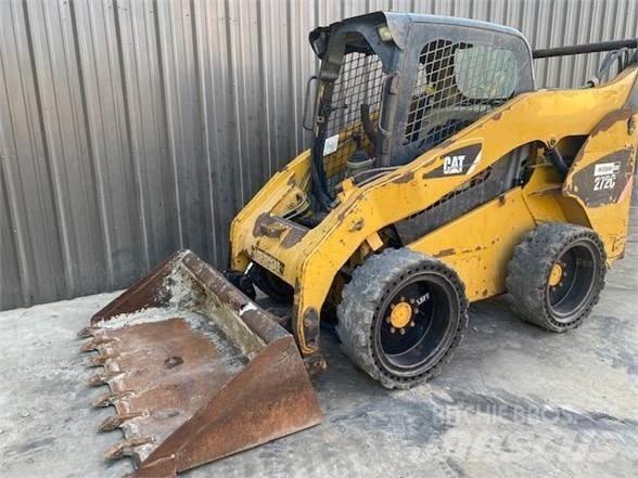CAT 272C Kompaktlader