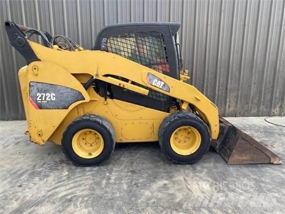 CAT 272C Kompaktlader